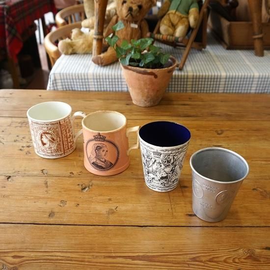 イギリス アンティーク コロネーションマグ ヴィクトリア女王 戴冠50