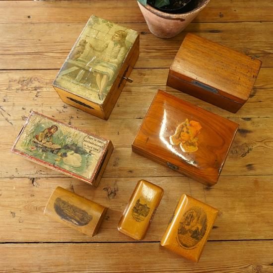 イギリス　アンティーク　ジュエリーボックス　小物入れ　ヴィンテージ　ベルベット 宝箱の宝石箱 小物入れ 収納 アクセサリー ヴィンテージ