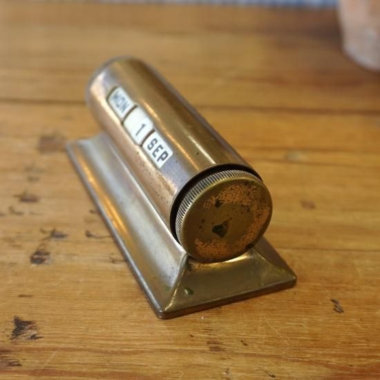 イギリス ヴィンテージ デスクカレンダー 万年カレンダー 真鍮製