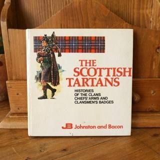 【アンティーク洋書】 DROP【観賞用】 開運 サンキャッチャー ピュラミス（4色） | ステンドグラス