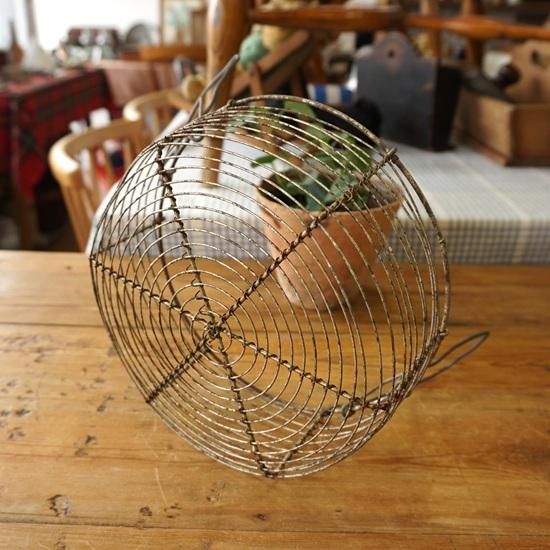 イギリス/アンティーク/ワイヤーバスケット イギリスアンティーク ワイヤーバスケット - メルカリ