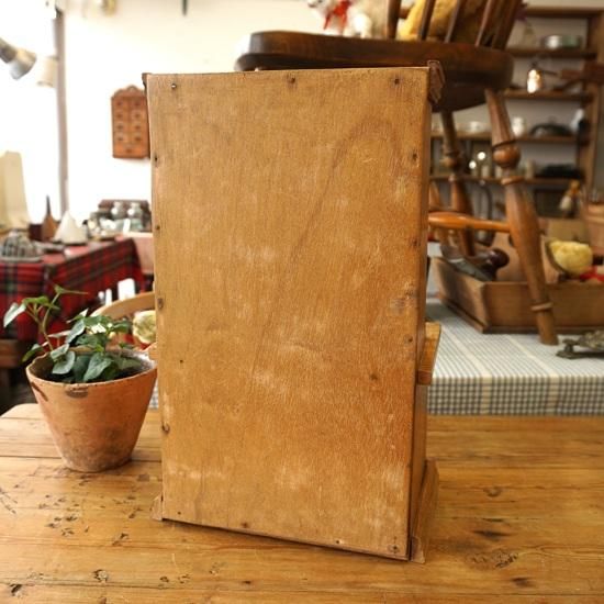 イギリス ヴィンテージ オーク材のミニチュアドレッサー ドール