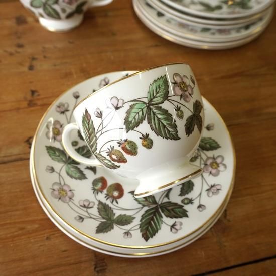 イギリス ヴィンテージ WEDGWOOD ウェッジウッド 「ストロベリー