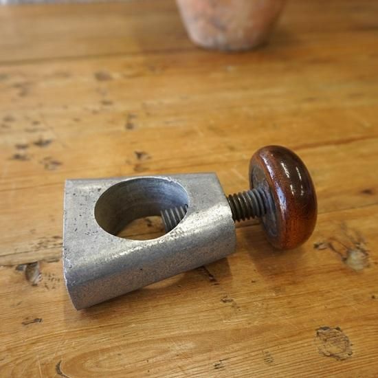 イギリス ヴィンテージ ミッドセンチュリーデザインのナッツクラッカー