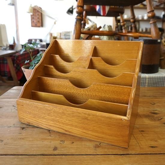 イギリスヴィンテージ 、アンティーク　５段ラック　レターラック イギリス ヴィンテージ スタイリッシュな奥行のある5段のレターラック