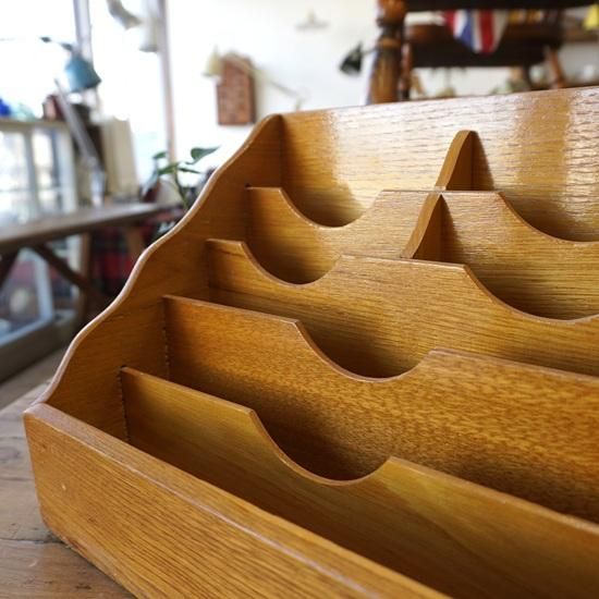 イギリス ヴィンテージ スタイリッシュな奥行のある5段のレターラック