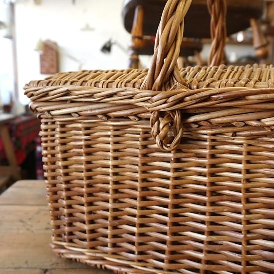 イギリス ヴィンテージ 天然素材のハンパーバスケット ピクニック