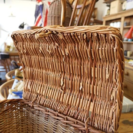 イギリス ヴィンテージ 天然素材のハンパーバスケット ピクニック