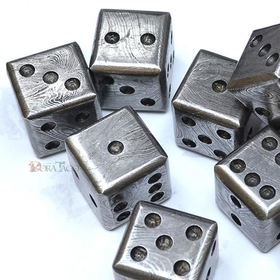 1個◇ダマスカス鋼 6面サイコロ【20mm】 単品 - クトゥルフ神話