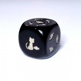 消しゴム3個セット【グリーン・白】 - クトゥルフ神話TRPGサイコロの