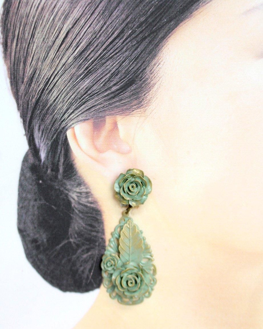フラメンコ ピアス ベージュ ゴールド・ベージュ | La Coqueta | フラメンコアクセサリー