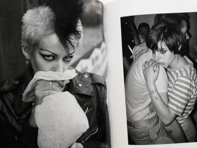 【新品】Derek Ridgers Photographs デレク・リジャーズ Amazon.com: Derek Ridgers: Photographs: 9781908211699