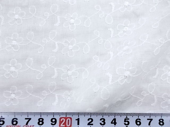 特価 刺繍Wガーゼ ミニフラワー（オフホワイト） -
