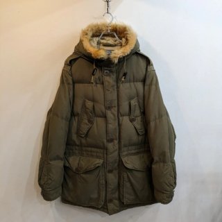 <img class='new_mark_img1' src='https://img.shop-pro.jp/img/new/icons1.gif' style='border:none;display:inline;margin:0px;padding:0px;width:auto;' />old  Polo Ralph Lauren  down jacket . size m .