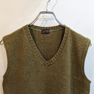 <img class='new_mark_img1' src='https://img.shop-pro.jp/img/new/icons1.gif' style='border:none;display:inline;margin:0px;padding:0px;width:auto;' />1940s  GEMSCO  wool knit vest . size m .