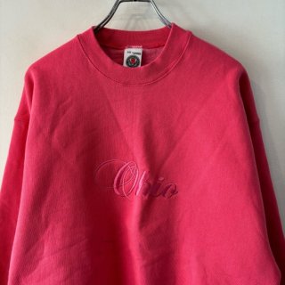 <img class='new_mark_img1' src='https://img.shop-pro.jp/img/new/icons1.gif' style='border:none;display:inline;margin:0px;padding:0px;width:auto;' />1990s  Munsingwear / Ohio  pink cotton sweatshirts . made in usa . size large .