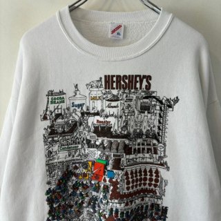 <img class='new_mark_img1' src='https://img.shop-pro.jp/img/new/icons1.gif' style='border:none;display:inline;margin:0px;padding:0px;width:auto;' />1980s  HERSHEY'S  printed sweatshirts . made in usa . size xlarge .