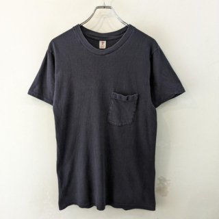 <img class='new_mark_img1' src='https://img.shop-pro.jp/img/new/icons1.gif' style='border:none;display:inline;margin:0px;padding:0px;width:auto;' />1980s  Hanes  navy cotton pocket t-shirts . made in usa . size m .
