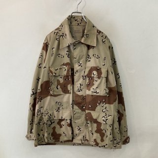 <img class='new_mark_img1' src='https://img.shop-pro.jp/img/new/icons1.gif' style='border:none;display:inline;margin:0px;padding:0px;width:auto;' />1990y  us military  desert BDU jacket . size medium - regular .