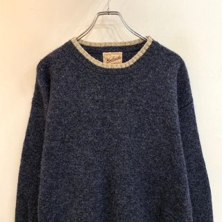 <img class='new_mark_img1' src='https://img.shop-pro.jp/img/new/icons1.gif' style='border:none;display:inline;margin:0px;padding:0px;width:auto;' />1990s  Woolrich  pull over wool knit sweater . size medium .
