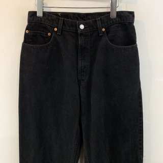 <img class='new_mark_img1' src='https://img.shop-pro.jp/img/new/icons1.gif' style='border:none;display:inline;margin:0px;padding:0px;width:auto;' />1990s  Levis 560 black denim pants . made in usa . size 31  30 .