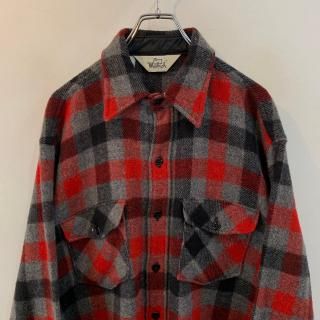 <img class='new_mark_img1' src='https://img.shop-pro.jp/img/new/icons1.gif' style='border:none;display:inline;margin:0px;padding:0px;width:auto;' />1970s  Woolrich  wool l/s shirt . size large .