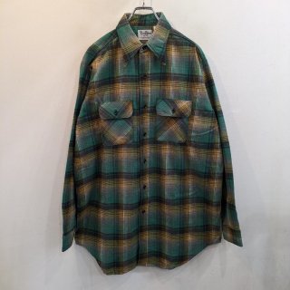 <img class='new_mark_img1' src='https://img.shop-pro.jp/img/new/icons1.gif' style='border:none;display:inline;margin:0px;padding:0px;width:auto;' />dead stock  Roomy Richard  all cotton flannel shirts . size large .