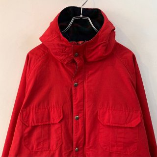 <img class='new_mark_img1' src='https://img.shop-pro.jp/img/new/icons1.gif' style='border:none;display:inline;margin:0px;padding:0px;width:auto;' />1980s  Woolrich  mountain parka . size large . made in usa .
