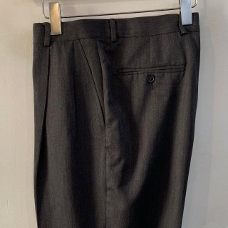 <img class='new_mark_img1' src='https://img.shop-pro.jp/img/new/icons1.gif' style='border:none;display:inline;margin:0px;padding:0px;width:auto;' />ڡ Eddie Bauer  two tuck slacks . size 33 x 32 .
