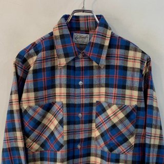 <img class='new_mark_img1' src='https://img.shop-pro.jp/img/new/icons1.gif' style='border:none;display:inline;margin:0px;padding:0px;width:auto;' />dead stock 1960s  Bellcraft all cotton flannel shirt . size s .