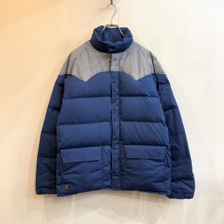 <img class='new_mark_img1' src='https://img.shop-pro.jp/img/new/icons1.gif' style='border:none;display:inline;margin:0px;padding:0px;width:auto;' />1970s  ALTRA  down jacket . made in usa . size s .