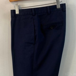 <img class='new_mark_img1' src='https://img.shop-pro.jp/img/new/icons1.gif' style='border:none;display:inline;margin:0px;padding:0px;width:auto;' />ڡ Brooks Brothers  navy no tuck cotton slacks . size 37 x 32 .
