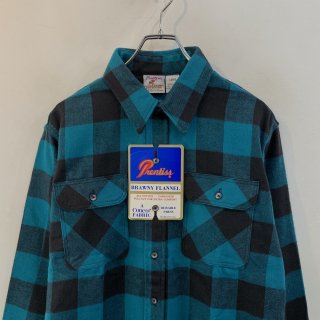 <img class='new_mark_img1' src='https://img.shop-pro.jp/img/new/icons1.gif' style='border:none;display:inline;margin:0px;padding:0px;width:auto;' />dead stock  Prentiss  cotton flannel shirts . made in usa . size large .