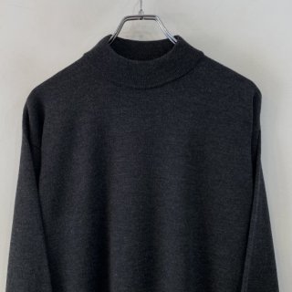 <img class='new_mark_img1' src='https://img.shop-pro.jp/img/new/icons1.gif' style='border:none;display:inline;margin:0px;padding:0px;width:auto;' />ڡ BACHRACH  merino wool mock neck knit sweater . made in italy . size m .