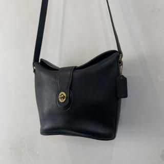 <img class='new_mark_img1' src='https://img.shop-pro.jp/img/new/icons1.gif' style='border:none;display:inline;margin:0px;padding:0px;width:auto;' />old  COACH black leather bag .