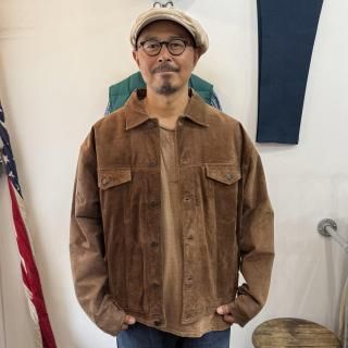 <img class='new_mark_img1' src='https://img.shop-pro.jp/img/new/icons1.gif' style='border:none;display:inline;margin:0px;padding:0px;width:auto;' />1990s  OLD GAP  suede leather trucker jacket . size large .
