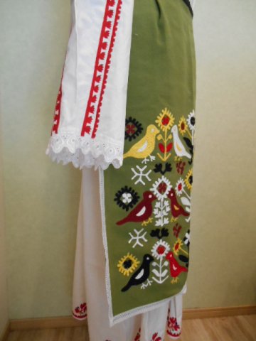 送料無料！ ブルガリア 民族衣装 女性用 刺繍 エプロン 鳥 0332 