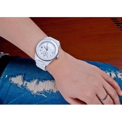 メンズウォッチ74 エンポリオアルマーニ時計　レディース腕時計　ホワイト　セラミック　ダイヤ