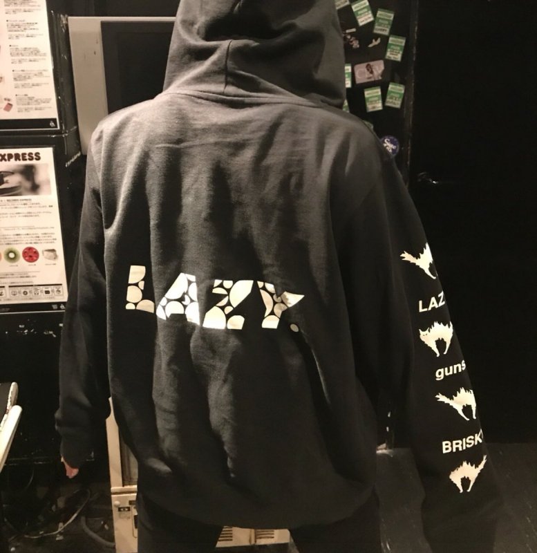 lazy パーカー