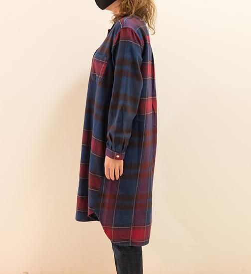 ブルーブルー ブラッシュドインディゴチェック バンドカラー シャツ