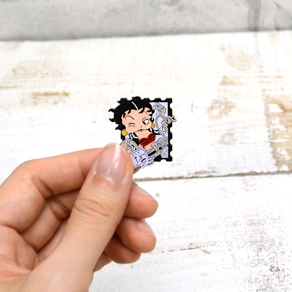 <img class='new_mark_img1' src='https://img.shop-pro.jp/img/new/icons11.gif' style='border:none;display:inline;margin:0px;padding:0px;width:auto;' />BETTY BOOP PINS 03 EZ RIDER　　BB