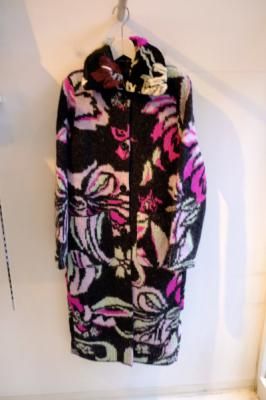 ALBA ROSA ダッフルコート 黒と白 チェック柄 ALBA ROSA ダッフルコート 黒と白 チェック柄