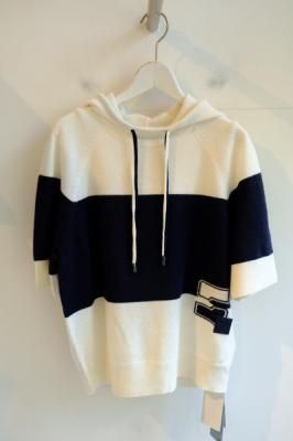 <img class='new_mark_img1' src='https://img.shop-pro.jp/img/new/icons1.gif' style='border:none;display:inline;margin:0px;padding:0px;width:auto;' />MARCCAIN (マークケイン) フード付き半袖ニット