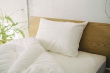 エシカルダウンリッチ枕｜50×70�　ゆったりサイズホテル仕様　AIRFLAKE　pillow｜サスティナブル・エアーフレイク仕様｜　低い・柔らかい枕をお求めの方にオススメの枕です。