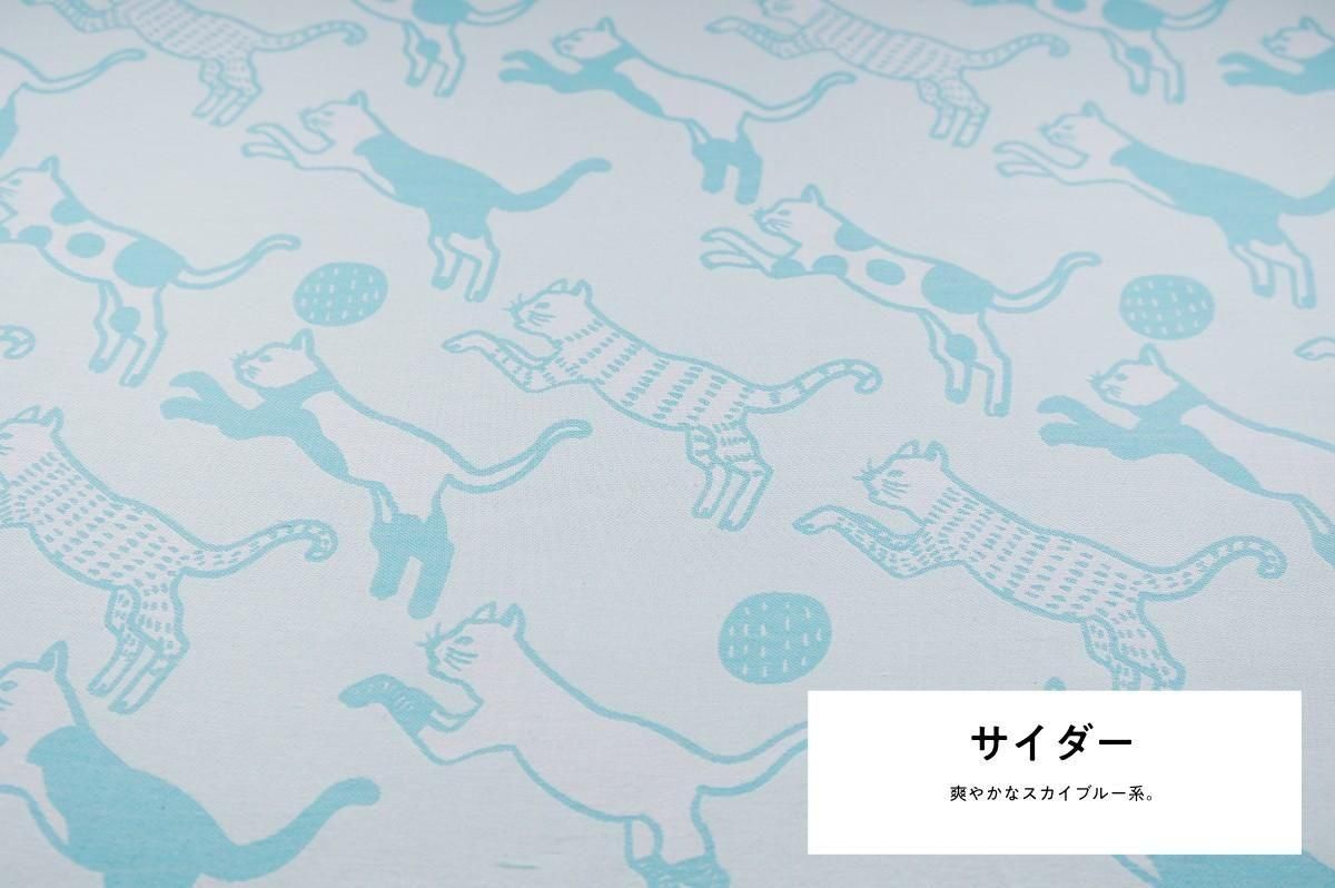 こねこ 被るだけで多幸感に包まれるタコの御多幸頭巾。 . . #アップ