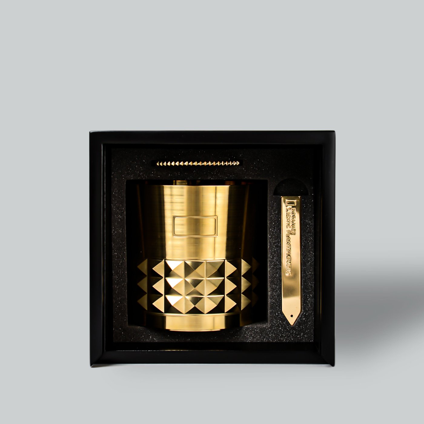 Special Brass Box Ltd.10