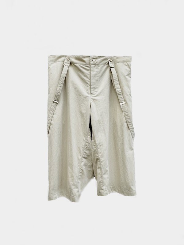 <img class='new_mark_img1' src='https://img.shop-pro.jp/img/new/icons16.gif' style='border:none;display:inline;margin:0px;padding:0px;width:auto;' />30%OFFSUSPENDERS SHORTS (LIGHT BEIGE)