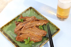 鹵菜（ルサイ）ー鴨の手羽は焼酎・日本酒・紹興酒との相性もバッチリ