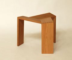 sansa stool<br>宮崎椅子製作所<br>Miyazaki Chair Factory