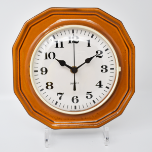 Junghans / オレンジ色の壁掛け時計